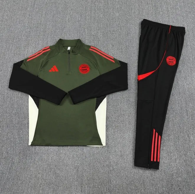 Bayern 25/26 Zipper Tracksuit Green