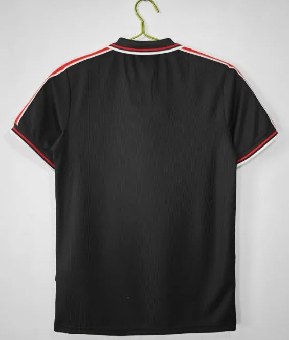 Manchester United 1998/1999 Retro Kit