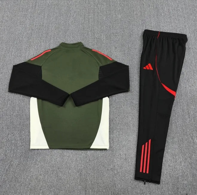 Bayern 25/26 Zipper Tracksuit Green