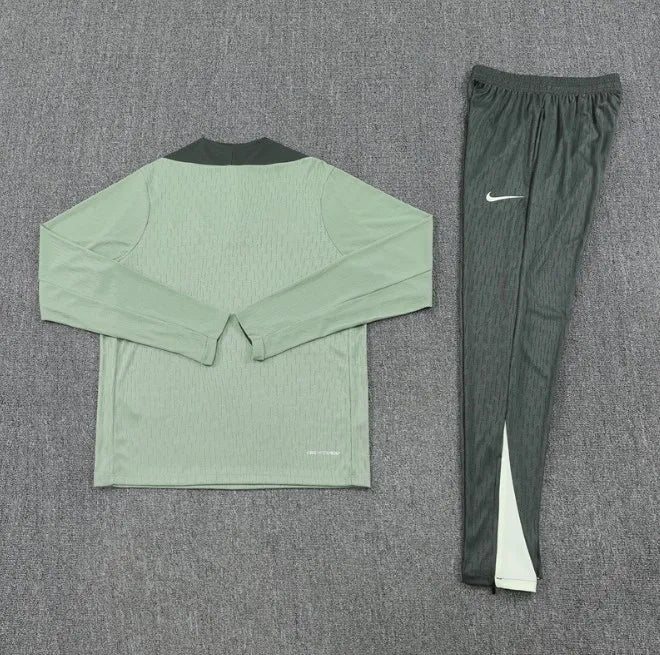 Chelsea 25/26 Zipper Tracksuit Green