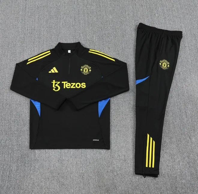 Manchester United 25/26 Zipper Tracksuit Black