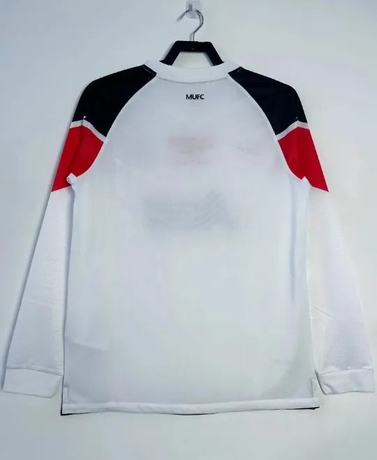Manchester United 2010/2011 Away Retro Kit Long Sleeve
