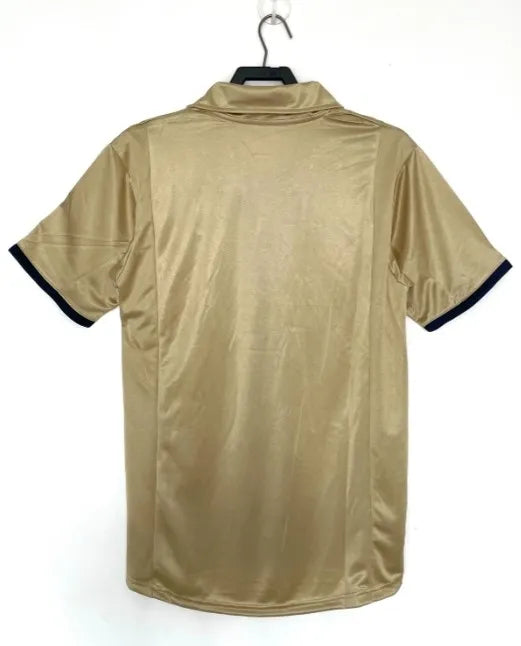 Barcelona 2001/2002 Away Retro Kit