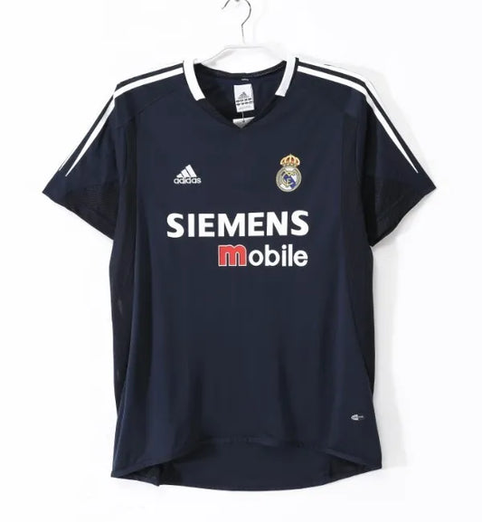 Real Madrid 2004/2005 Away Retro Kit