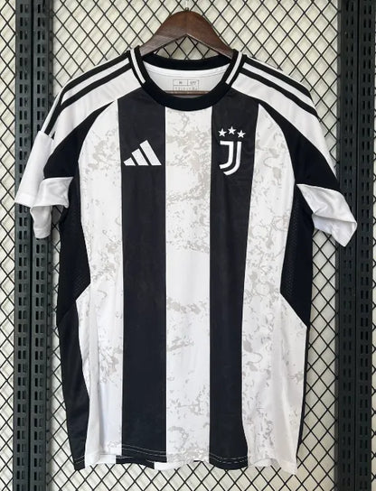 Juventus 24/25 Home Kit