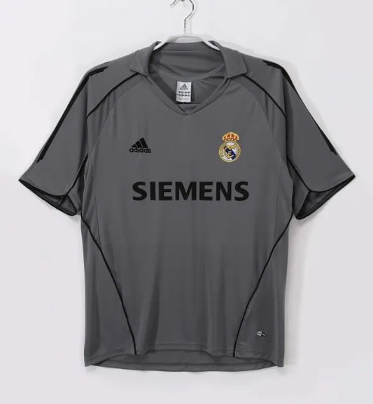 Real Madrid 2005/2006 Third Retro Kit
