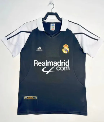 Real Madrid 2001/2002 Away Retro Kit