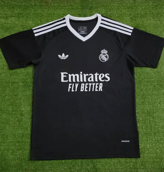 Real Madrid 24/25 goalkeeper Kit Black