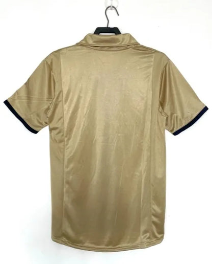 Barcelona 2001/2002 Away Retro Kit