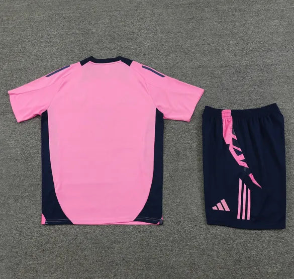 Arsenal 24/25 Short Sleeve And Pink Shorts